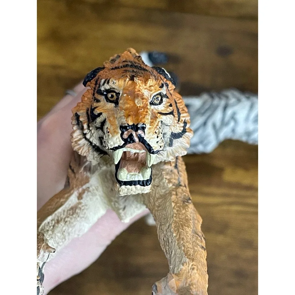 VTG Lot 2 Safari LTD Toys Siberian Tiger Attacking